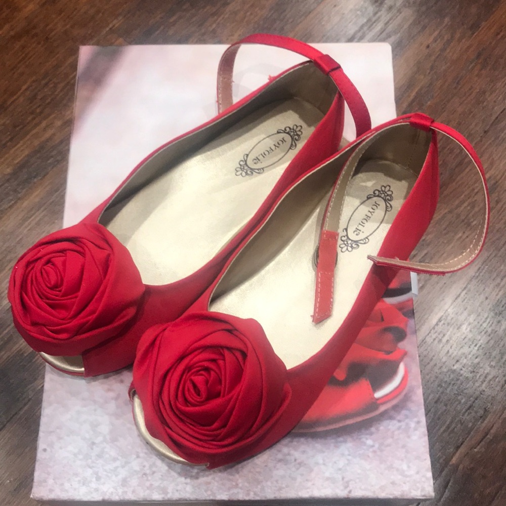 Joyfolie red rose shoes